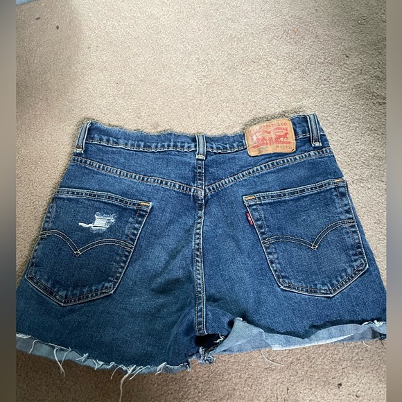 Levi’s jean shorts size 10 - Picture 2 of 2